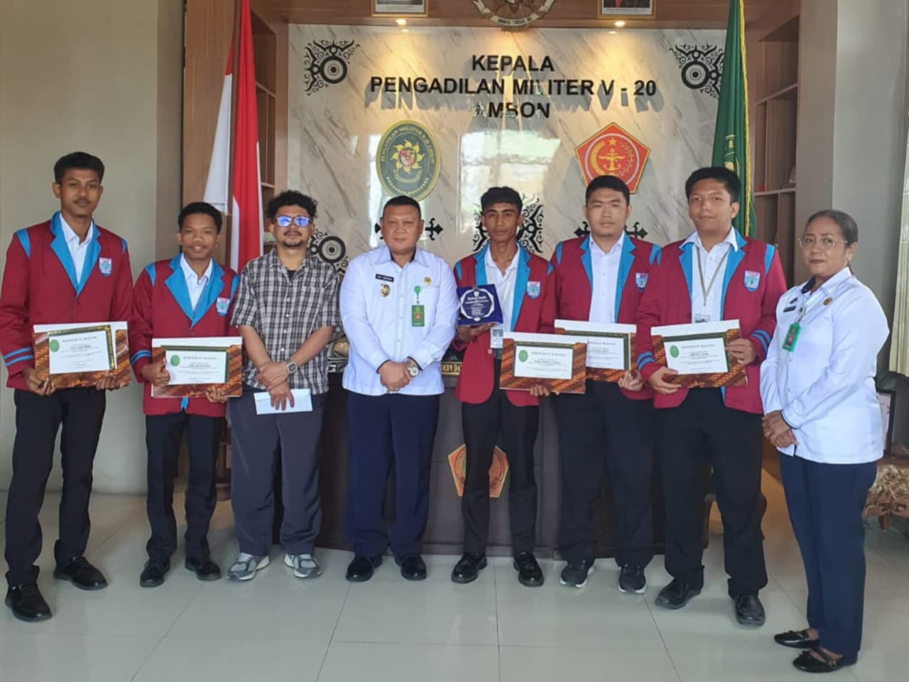 pelepasan mahasiswa stikom 1